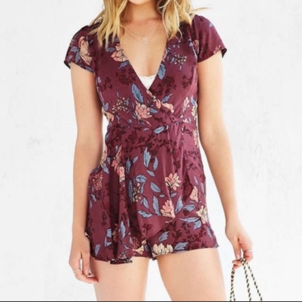 Elegant Maroon Floral Romper SZ 0